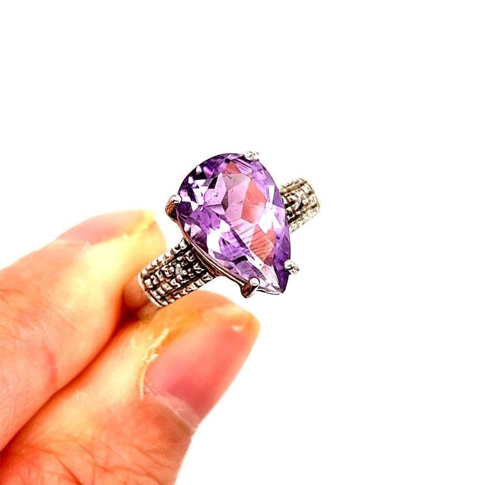 ‎Pear Amethyst Ring - Picture 2 of 6